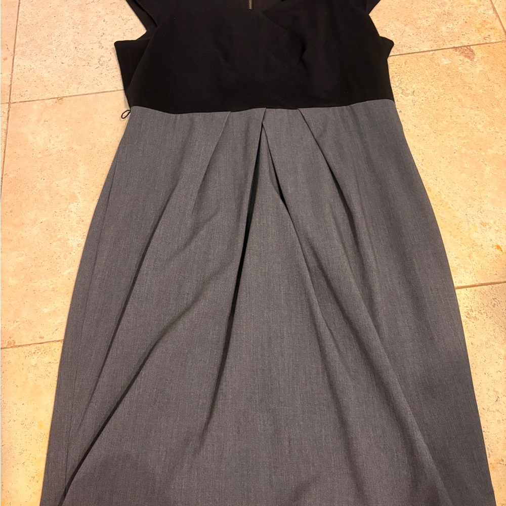 Elegant Black and Gray Women's Midi Dress